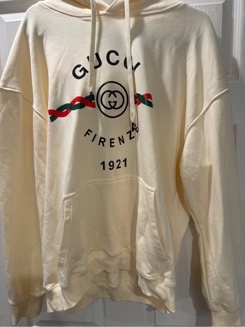 Gucci Cream Crewneck Sweatshirt with Red & Green Stripe Logo - Picture 1 of 7